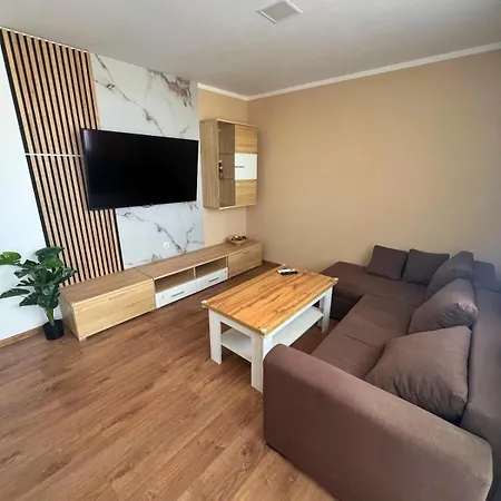 Deymar View Apartament *